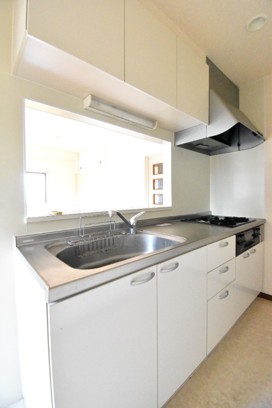 ��ʌ��������܎s��{��y�蒬�P���ڂ̃}���V�����̃L�b�`��