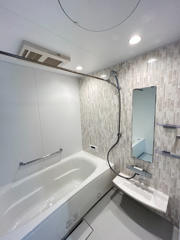 ��ʌ��������܎s�k����i���P���ڂ̃A�p�[�g�̃o�X