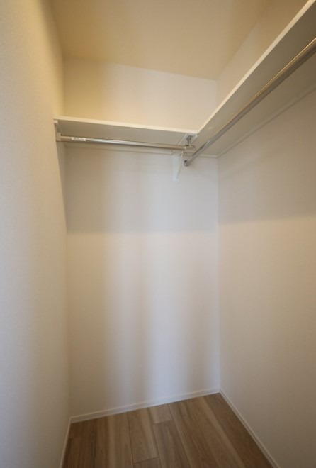 ��ʌ���z�s�������P���ڂ̃}���V�����̎��[