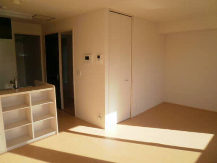 ��ʌ�����s�씵���J�V���ڂ̃A�p�[�g�̋��ԁE���r���O