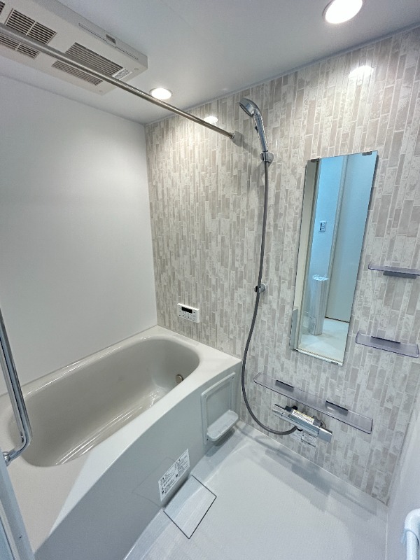 ��ʌ��������܎s�k����i���P���ڂ̃A�p�[�g�̃o�X