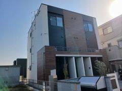 ��ʌ�����s�厚���̃A�p�[�g�̌����O��