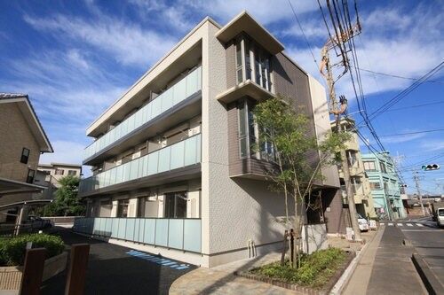 ��ʌ��������܎s��{��V�����P����66-3�̃}���V�����̌����O��