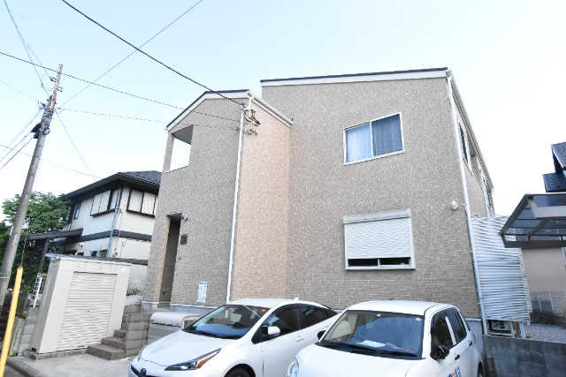 ��ʌ��������܎s�Y�a��c�R���̃A�p�[�g�̌����O��