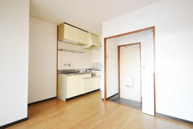 ��ʌ��@�c�s���V�h�R���ڂ̃A�p�[�g�̂��̑������E�X�y�[�X