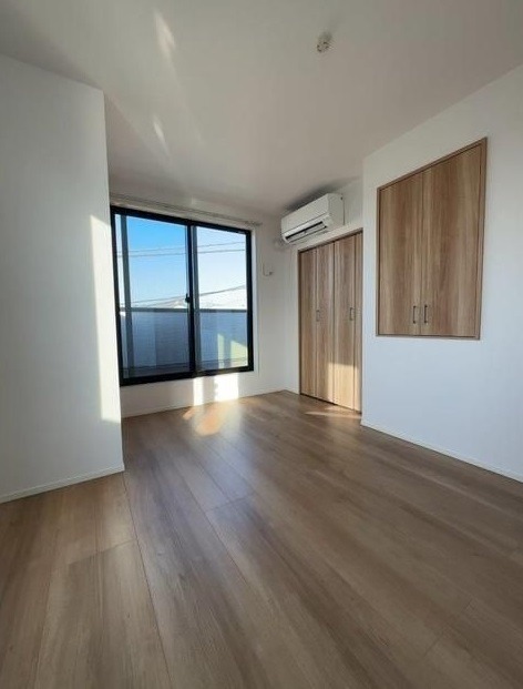 ��ʌ��������܎s�Y�a��̉ƂU���ڂ̈�ˌ��Ă̂��̑������E�X�y�[�X