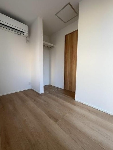 ��ʌ��������܎s�Y�a��̉ƂU���ڂ̈�ˌ��Ă̂��̑��ݔ�