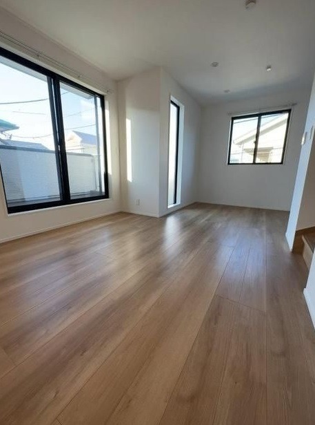 ��ʌ��������܎s�Y�a��̉ƂU���ڂ̈�ˌ��Ă̂��̑�