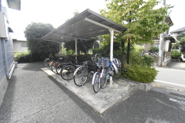 ��ʌ�����s���ȂT���ڂ̃A�p�[�g�̂��̑�