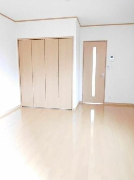 ��ʌ��������܎s��摾�c�E�Q���ڂ̃A�p�[�g�̂��̑�