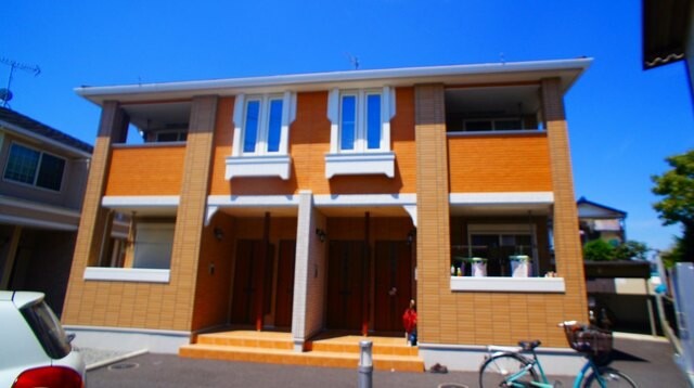 ��ʌ�����s�厚�n����502-3�̃A�p�[�g�̌����O��