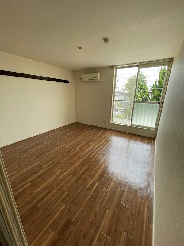 ��ʌ��������܎s��΋�厚�\�������̃A�p�[�g�̋��ԁE���r���O