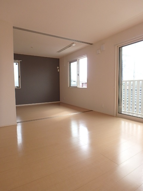 ��ʌ��������܎s����厚�w��̃A�p�[�g�̂��̑������E�X�y�[�X