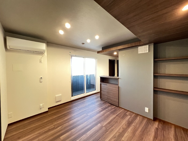 ��ʌ������s�������̃A�p�[�g�̂��̑�