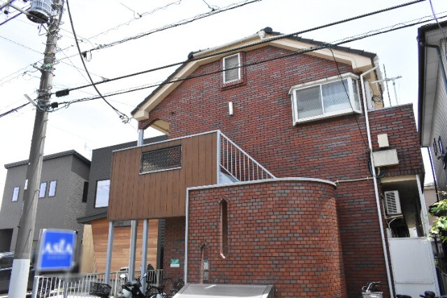 ��ʌ���z�s��ג��̃A�p�[�g�̌����O��