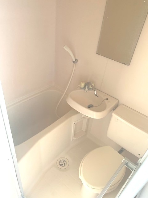 ��ʌ���z�s��ג��̃A�p�[�g�̃g�C��