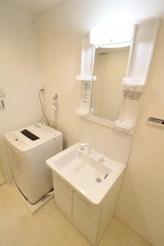 ��ʌ��������܎s�����擌��{�T���ڂ̃}���V�����̐��ʏ�