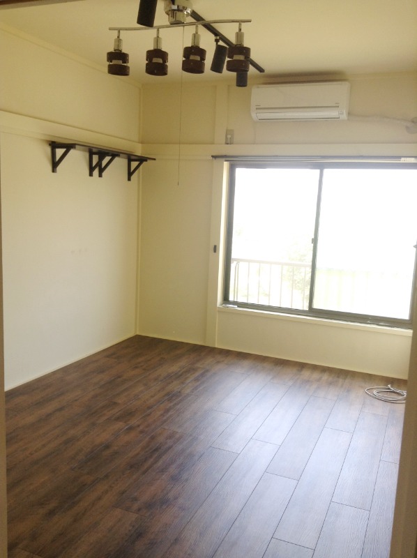 ��ʌ��ӂ��ݖ�s�c�Ԃ̃A�p�[�g�̂��̑������E�X�y�[�X