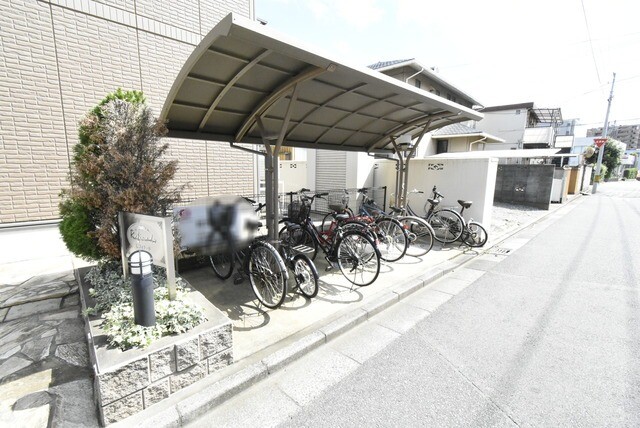 ��ʌ��������܎s�k��{�����Q���ڂ̃A�p�[�g�̂��̑�