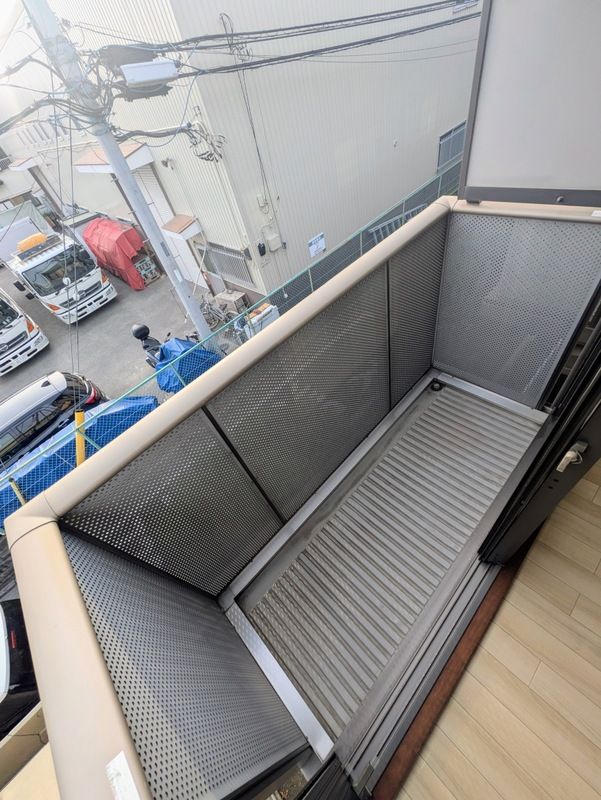 ��ʌ��������܎s����h�a�R���ڂ̃A�p�[�g�̃o���R�j�[