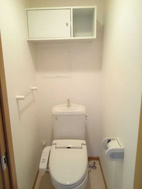 ��ʌ�����s�厚��̃}���V�����̃g�C��