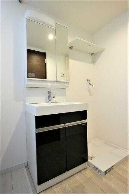 ��ʌ�����s�k�����̃A�p�[�g�̐��ʏ�