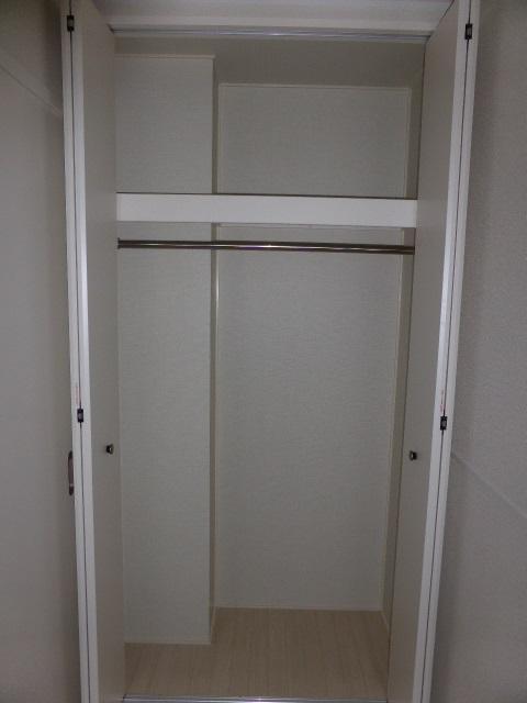 ��ʌ��������܎s�Y�a��k�Y�a�Q���ڂ̃A�p�[�g�̎��[