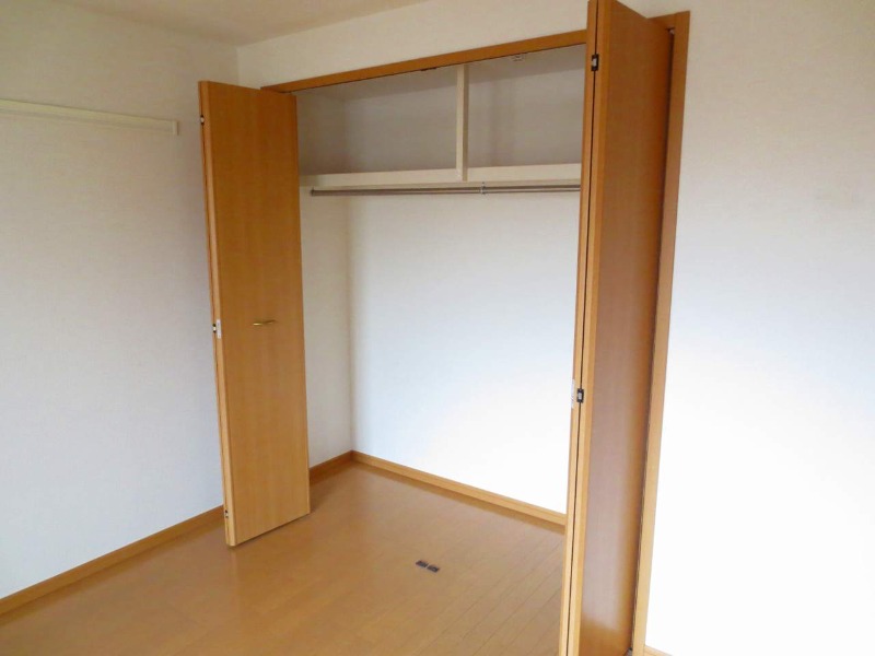 ��ʌ�����s�厚��̃}���V�����̎��[