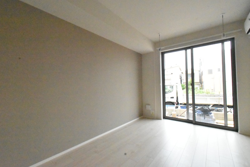 ��ʌ������s�������̃}���V�����̋����E���r���O