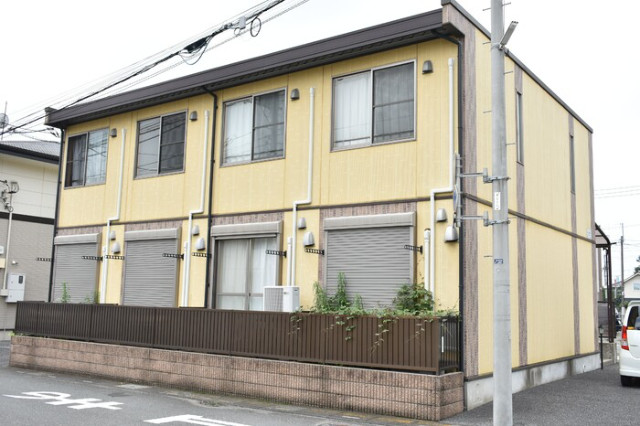 ��ʌ�����s��ԑ�S����19-29�̃e���X�n�E�X�̌����O��