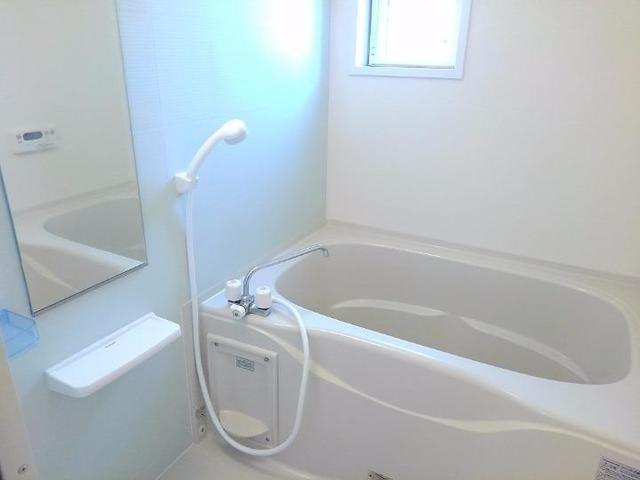 ��ʌ��z�J�s���C�N�^�E���P���ڂ̃A�p�[�g�̃o�X