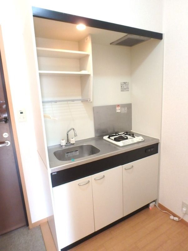 ��ʌ��������܎s�����擌��{�T���ڂ̃A�p�[�g�̃L�b�`��