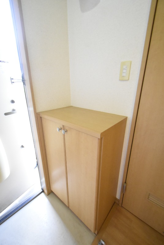 ��ʌ�����s��ԑ�S���ڂ̃e���X�n�E�X�̌���