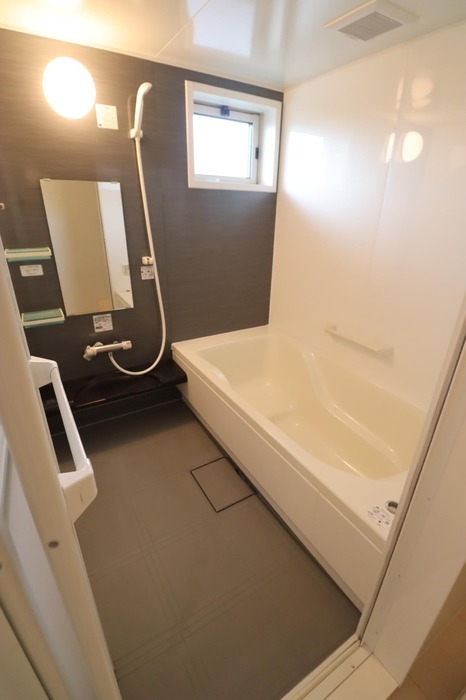 ��ʌ��k�����S�ɓޒ��厚�����̃A�p�[�g�̃o�X