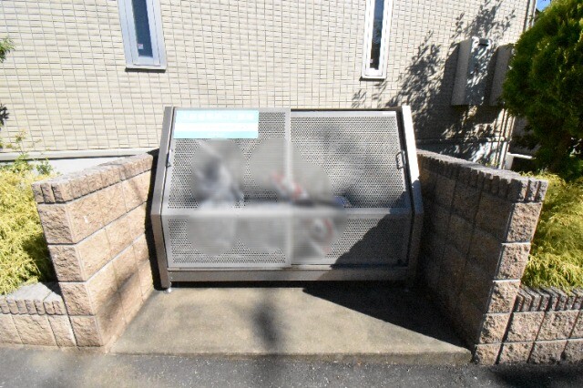 ��ʌ��k�����S�ɓޒ��厚�����̃A�p�[�g�̂��̑�