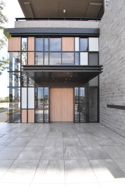 ��ʌ��������܎s��{��k�ܒ��P���ڂ̃}���V�����̃G���g�����X