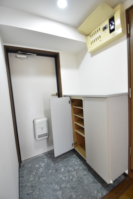 ��ʌ��������܎s�k��ޗǒ��̃}���V�����̌���