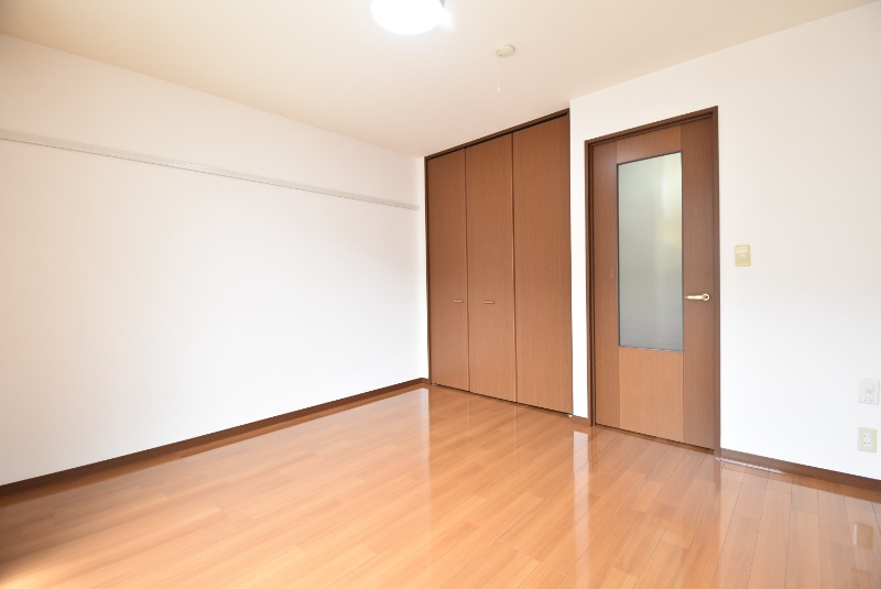 ��ʌ��������܎s�����扺�����S���ڂ̃A�p�[�g�̋��ԁE���r���O