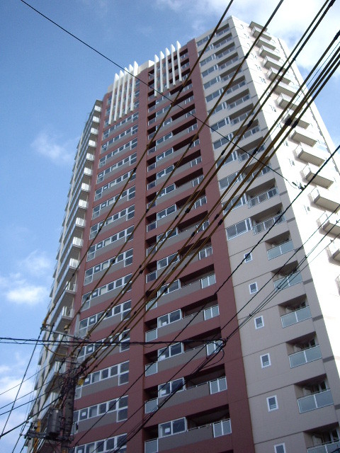 ��ʌ��������܎s��{��g�~���P����64-1�̃}���V�����̌����O��