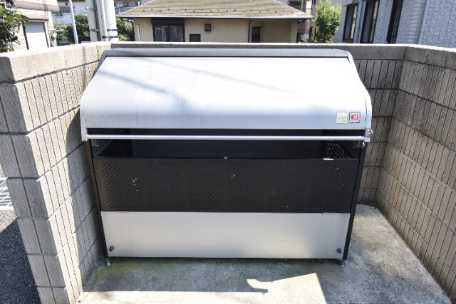 ��ʌ��������܎s��{��������P���ڂ̃A�p�[�g�̂��̑�