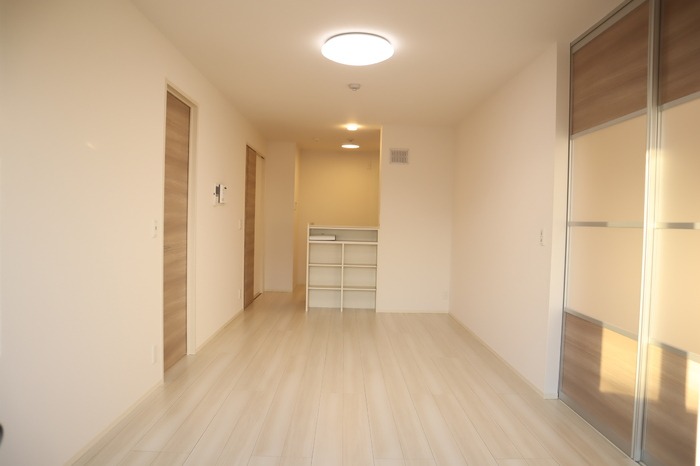 ��ʌ��������܎s�����擌��{�U���ڂ̃A�p�[�g�̋��ԁE���r���O