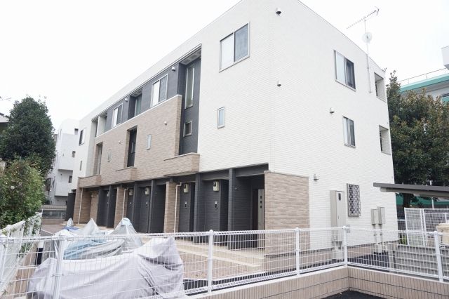 ��ʌ�����s�����P���ڂ̃A�p�[�g�̌����O��