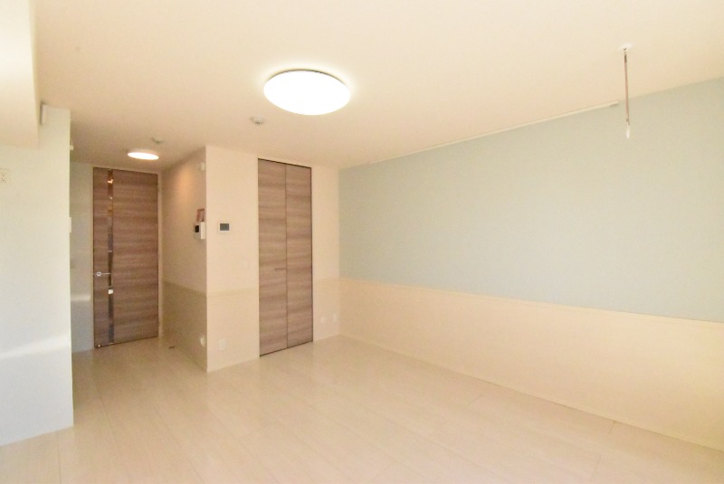 ��ʌ��z�J�s���C�N�^�E���X���ڂ̃A�p�[�g�̂��̑������E�X�y�[�X