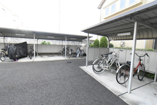 ��ʌ�����s���̏o�R���ڂ̃A�p�[�g�̂��̑�