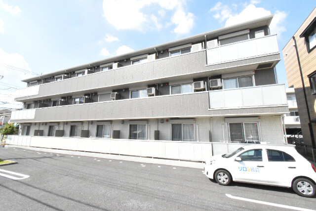 ��ʌ������s�����T����13-6�̃A�p�[�g�̌����O��