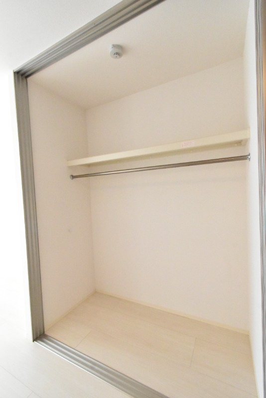 ��ʌ������s�����T���ڂ̃A�p�[�g�̎��[