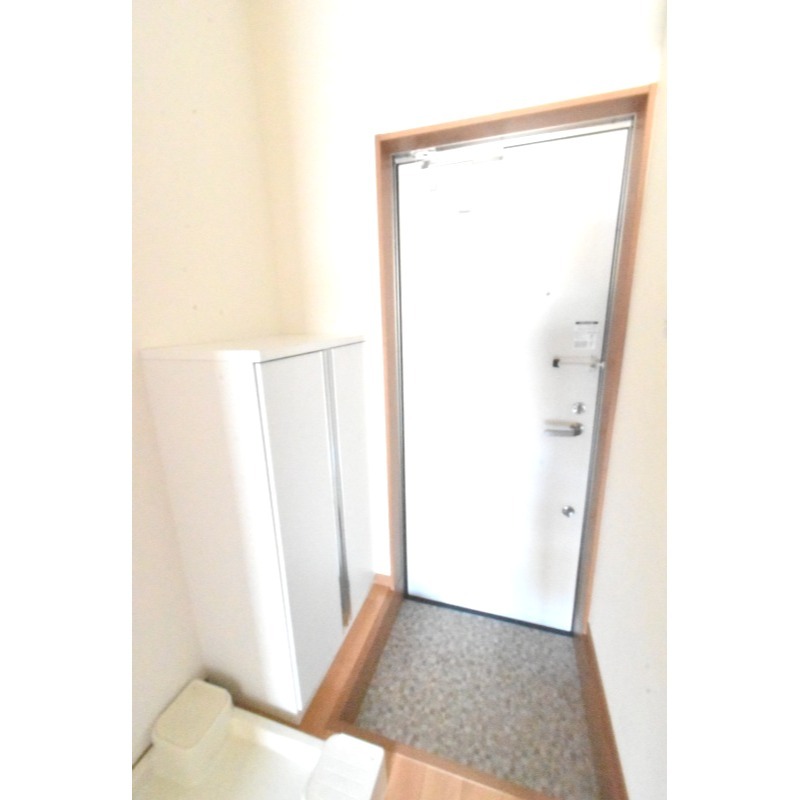 ��ʌ������s�ԌI�S���ڂ̃A�p�[�g�̌���