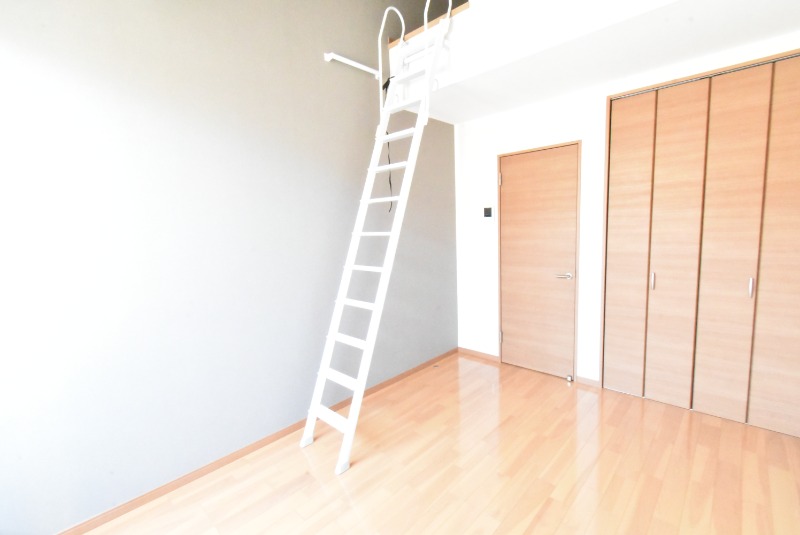 ��ʌ������s�ԌI�S���ڂ̃A�p�[�g�̂��̑�