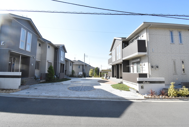 ��ʌ��������܎s���搼��{�S���ڂ̃A�p�[�g�̌����O��