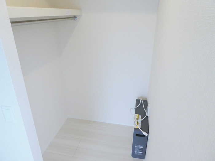 ��ʌ�����s�厚���̃A�p�[�g�̎��[